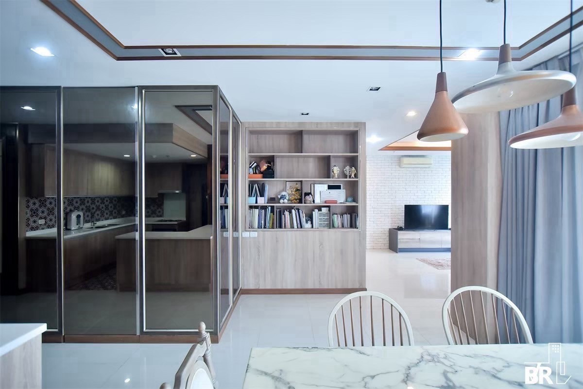Villa asoke 2 bedroom 3 bathroom172.19 sqm Super rare layouthigh floor for rent only 85,000 per month tel 0816878954 line id 0816878954 Villa asoke 2 bedroom 3 bathroom172.19 sqm Super rare layouthigh floor for rent only 85,000 per month tel 0816878954 line id 0816878954