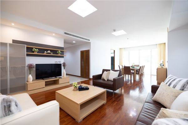 📣อพาร์ทเม้นท์ระดับ super luxury พื้นที่ใหญ่ 3 นอน 3 น้ำ 200 ตรม The Residence on Sukhumvit 24 ใกล้ห้าง Emporium EmQuartier BTS พร้อมพงษ์