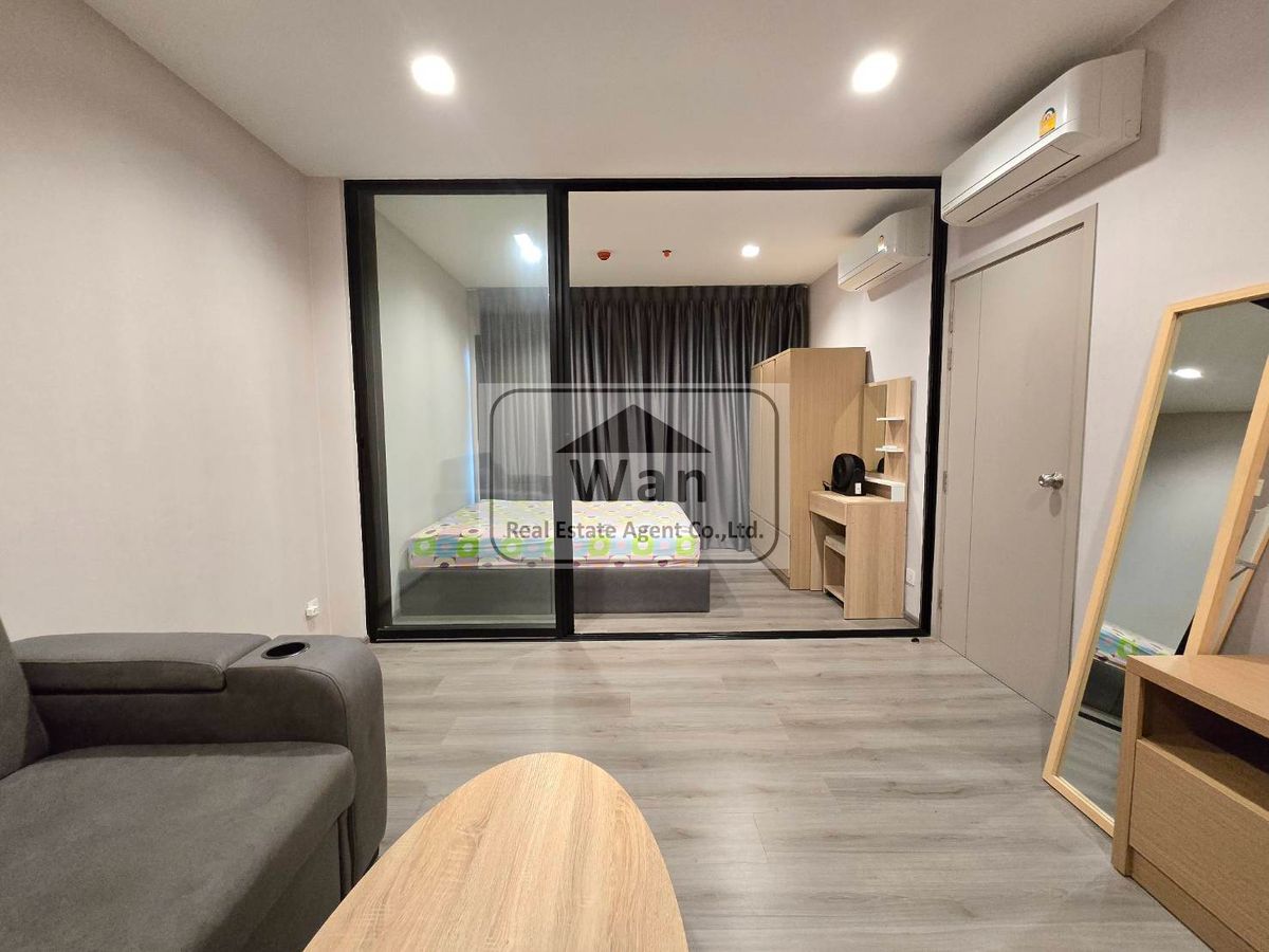 For rent: The Politan Rive, 11th floor, size 31 sq m, river view, fully furnished, ready to move in.