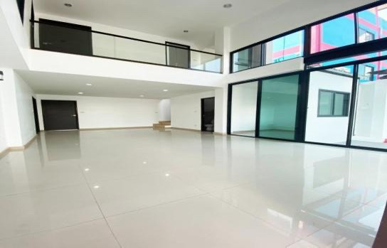โฮมออฟฟิศ 4 ชั้น / สไตล์โมเดิร์น / พระราม 3 ทำเลดี – รูปที่ 2