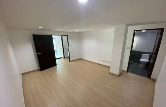 โฮมออฟฟิศ 4 ชั้น / สไตล์โมเดิร์น / พระราม 3 ทำเลดี – รูปที่ 3