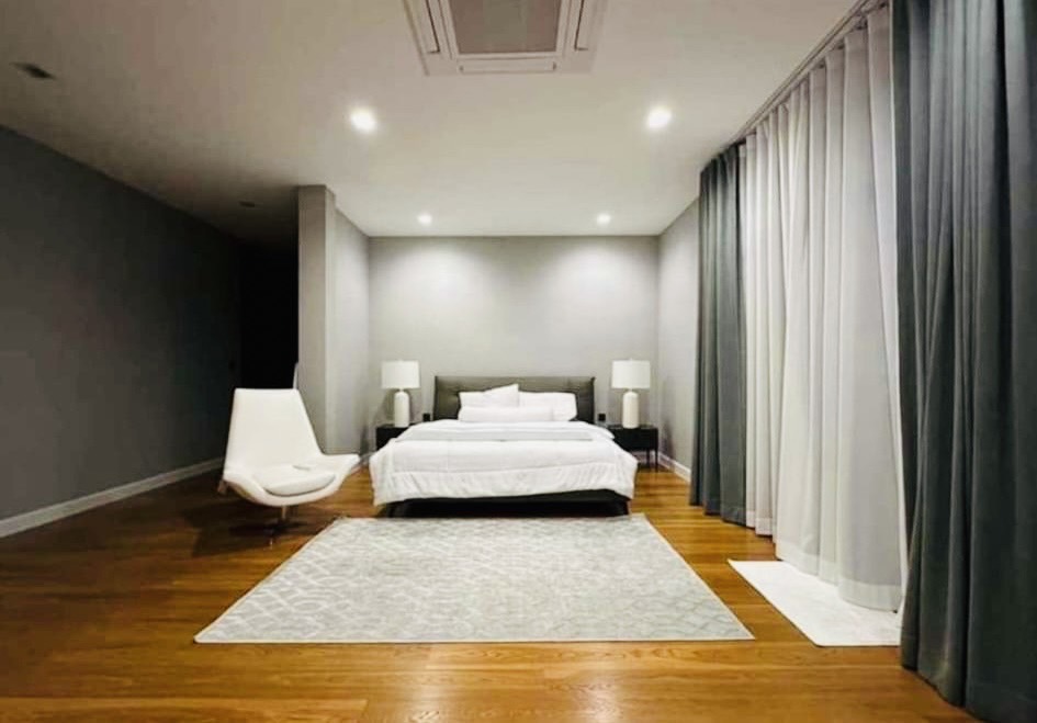 ♦ Good Deal ♦ บ้านเดี่ยว 2 ชั้น 68.00 ตร.ว. 465.00 ตร.ม. | 4 ห้องนอน 5 ที่จอดรถ | ใกล้ Tesco Lotus อ่อนนุช 12 นาที,  ไบเทคบางนา 12 นาที – รูปที่ 4
