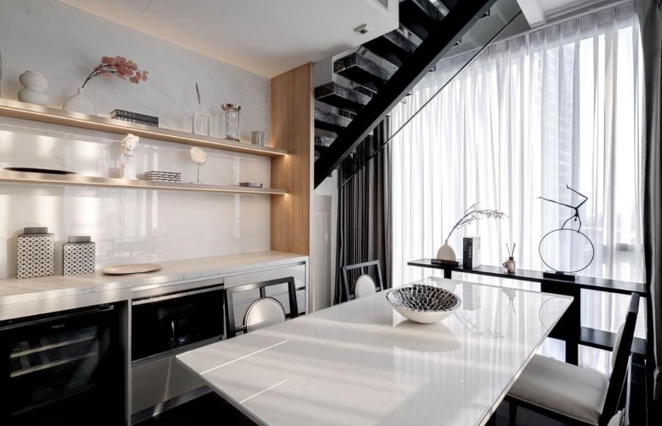 ❖ Nice Decoration ❖ Duplex ชั้น 10+ 98.00 ตร.ม. | 2 ห้องนอน 2 ที่จอดรถ | ใกล้ BTS ทองหล่อ 1 นาที, เมเจอร์ ซีนีเพล็กซ์ สุขุมวิท 2 นาที – รูปที่ 3