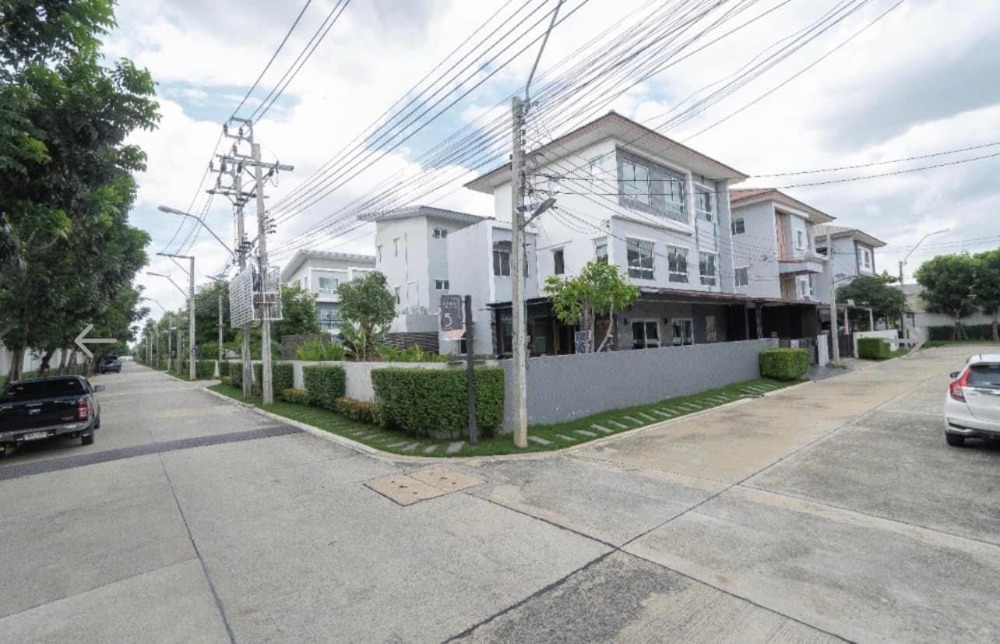 ♦ Good Deal ♦ บ้านเดี่ยว 3 ชั้น 75.00 ตร.ว. 350.00 ตร.ม. | 3 ห้องนอน 2 ที่จอดรถ​ | ใกล้ รพ.สายไหม 1 นาที, รร.สารสาสน์วิเทศสายไหม 1 นาที