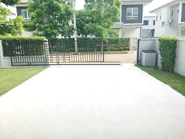 Never Living Phahon-Vibhavadi 4bed 2-story detached house Future Park Rangsit for rent has a lawn – รูปที่ 2