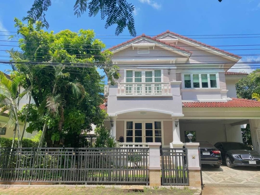 ♦ Luxuriois Modern ♦ บ้านเดี่ยว 2 ชั้น 83.50 ตร.ว. 3 ห้องนอน | ใกล้ โรงพยาบาลเปาโล สมุทรปราการ 5 นาที, โฮมโปร ศรีนครินทร์ 7 นาที, โลตัส ศรีนครินทร์ 7 นาที
