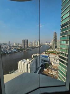 Menam Residences : แม่น้ำ เรสซิเดนซ์ (fl. 24) : 3ห้องนอน / วิวแม่น้ำเจ้าพระยาทุกห้อง