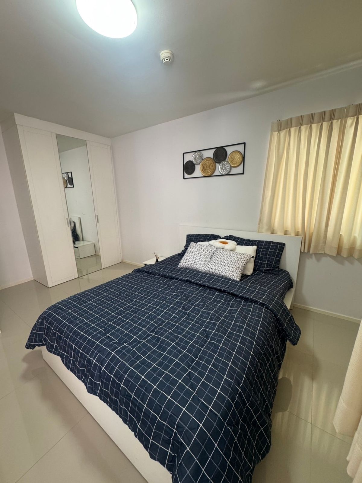 Condo for rent, 2 bedrooms, complete with appliances. and complete furniture!! Condo for rent, 2 bedrooms, complete with appliances. and complete furniture!!