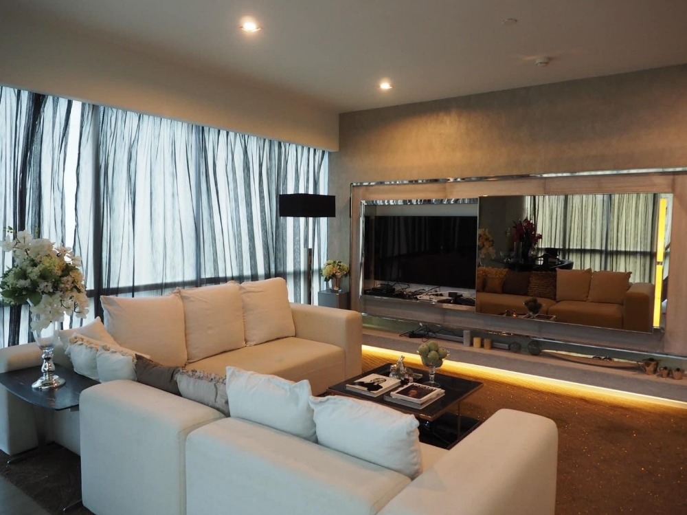 ● Rare unit ● ชั้น 01+ 116.60 ตร.ม. | 2 ห้องนอน เฟอร์นิเจอร์ครบ | ใกล้ MRT สุขุมวิท 2 นาที, Terminal 21 5 นาที