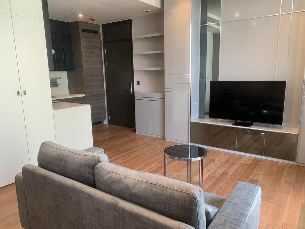 ❖ Prime Location ❖ ชั้น 15+ 1 ห้องนอน | 56.00 ตร.ม. | ใกล้ BTS เพลินจิต 3 นาที , MRT ลุมพินี 4 นาที – รูปที่ 2
