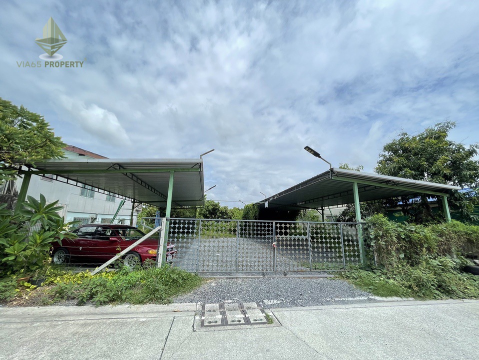 Land for sale Kingkaew-Bangna-Trad Soi Bangpleniwet Village, filled, suitable for building a living house, small dormitory or car park for rent Land for sale Kingkaew-Bangna-Trad Soi Bangpleniwet Village, filled, suitable for building a living house, small dormitory or car park for rent