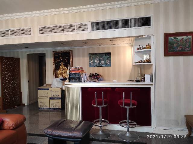 179sqm Spacious Convenient 2 bedrooms condo for sale at Chidlom Place