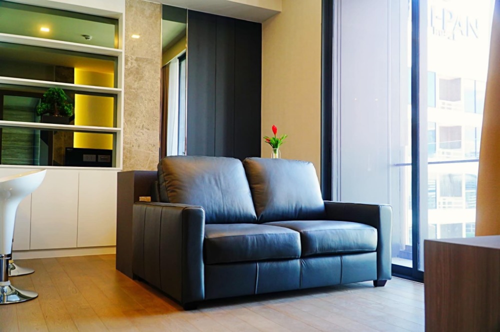 ● Rare unit ● ชั้น 10++ 52.00 ตร.ม. | 1 ห้องนอน 1 ห้องน้ำ | ใกล้ MRT สุขุมวิท 40 ม., BTS อโศก 240 ม., Terminal 21 450 ม.