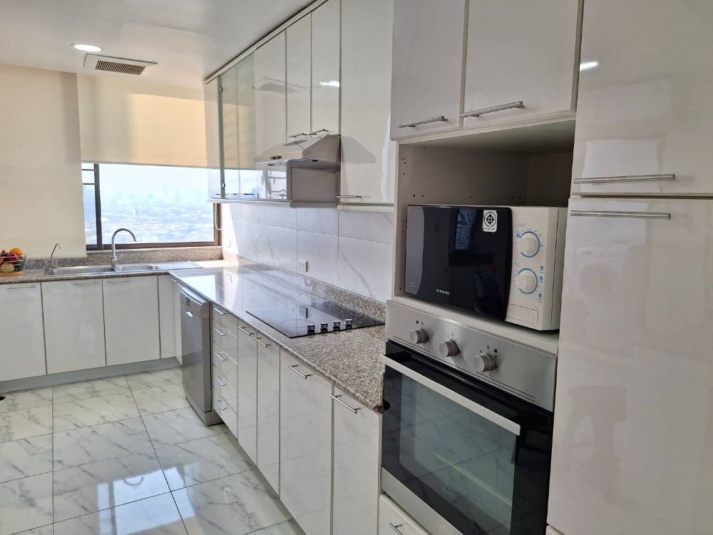 🐱🐶 Pet Friendly 3 Bed 350 Sqm - RENT @BTS Prompong - Rental price 130,000 THB Negotiable – รูปที่ 4