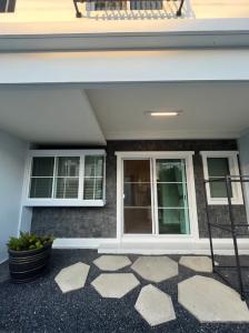 Indy 2 Bangna Ramkhamheang 2Townhouse for rent (Rt-01)