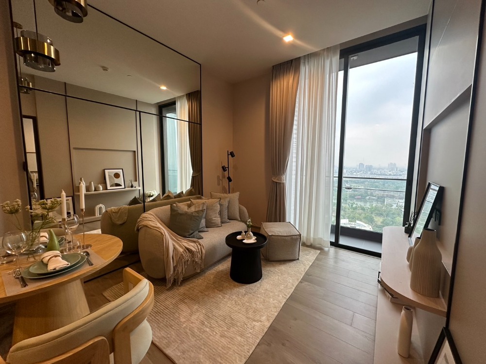 1 bedroom, garden view, newly decorated, beautiful, ready to move in.