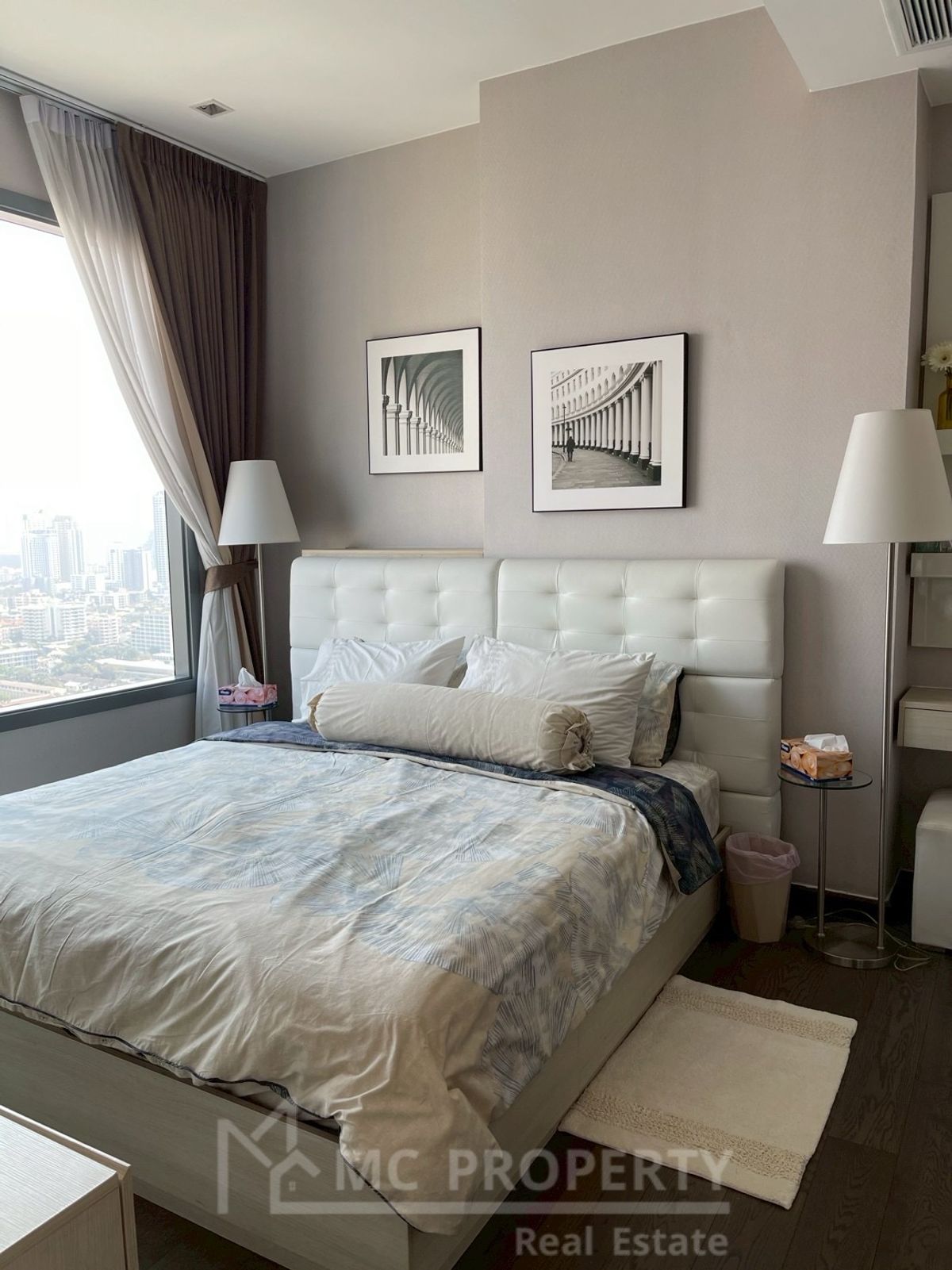 Q Asoke 2 bedroom 70sqm for rent only 53,000 per month tel 0816878954 line id 0816878954