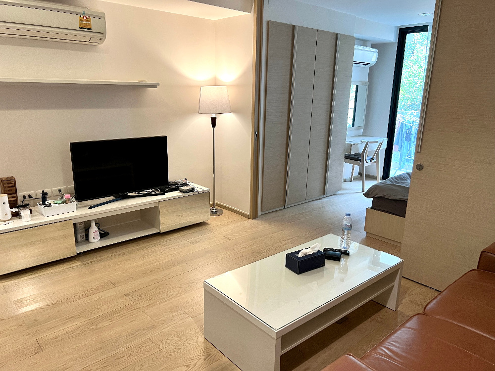 Liv@49 Sukhumvit 49: 1bed 49sqm. 6,000,000 Am: 0656199198