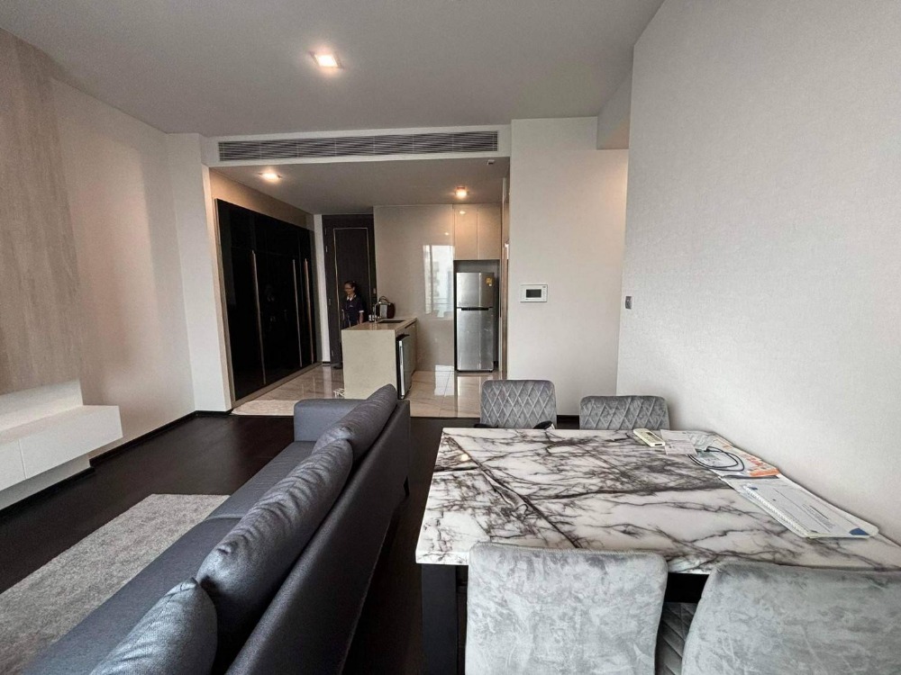 ● Good Deal ● 20+ Floor 80.00 sq.m. | 2 Bedrooms, Fully furnished | Near BTS Thonglor 1 min., Major Cineplex Sukhumvit 2 mins. ● Good Deal ● 20+ Floor 80.00 sq.m. | 2 Bedrooms, Fully furnished | Near BTS Thonglor 1 min., Major Cineplex Sukhumvit 2 mins.