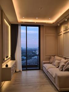 For rent, 1 bedroom, garden view, newly decorated room, ready to move in.
