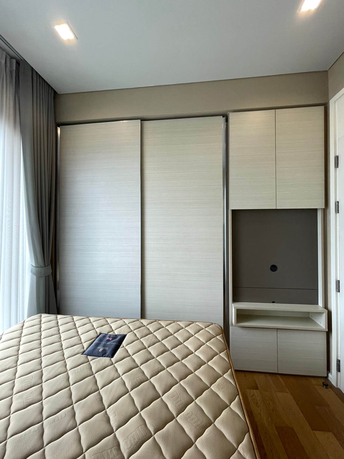 ห้องว่าง 30 สค 69 ห้องปล่อยเช่าไวมาก The Saint Residences สนใจติดต่อ Line : 0889656914 รีบทักเลย – รูปที่ 3
