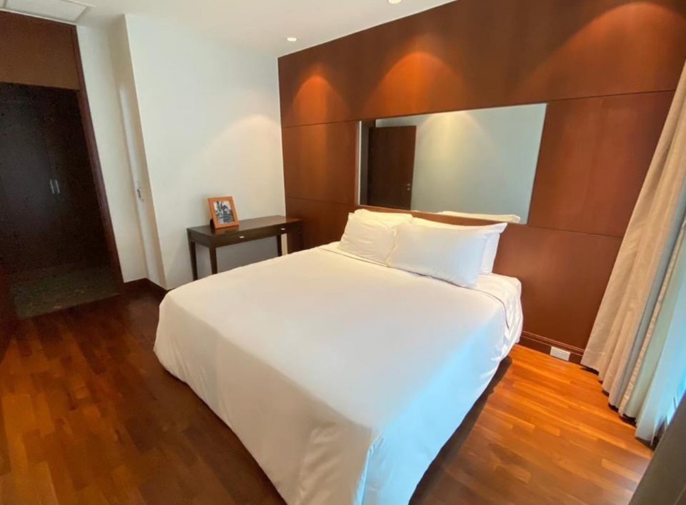 ● Prime Location ● ชั้น 05+ 220.00 ตร.ม. 3 ห้องนอน | คอนโดใกล้ MRT ลุมพินี 3 นาที, เซ็นทรัล เอ็มบาสซี 4 นาที, BTS เพลินจิต 5 นาที – รูปที่ 2