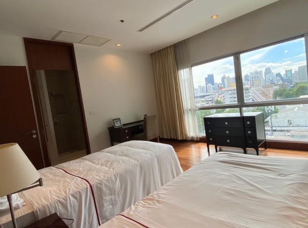 ● Prime Location ● ชั้น 05+ 220.00 ตร.ม. 3 ห้องนอน | คอนโดใกล้ MRT ลุมพินี 3 นาที, เซ็นทรัล เอ็มบาสซี 4 นาที, BTS เพลินจิต 5 นาที – รูปที่ 4