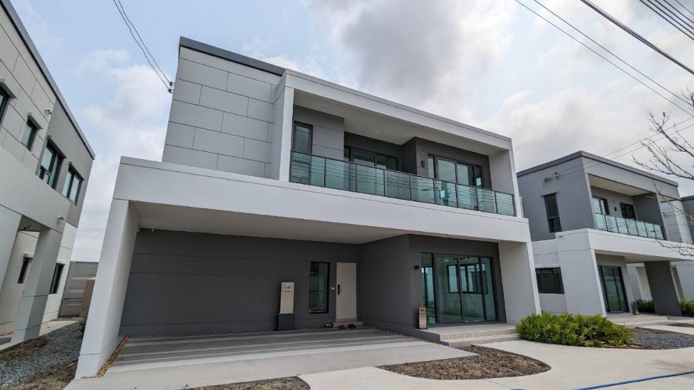 for rent Centro bangna -House 4 Bed 5 Bath🎁🎉❤️☘️ for rent Centro bangna -House 4 Bed 5 Bath🎁🎉❤️☘️