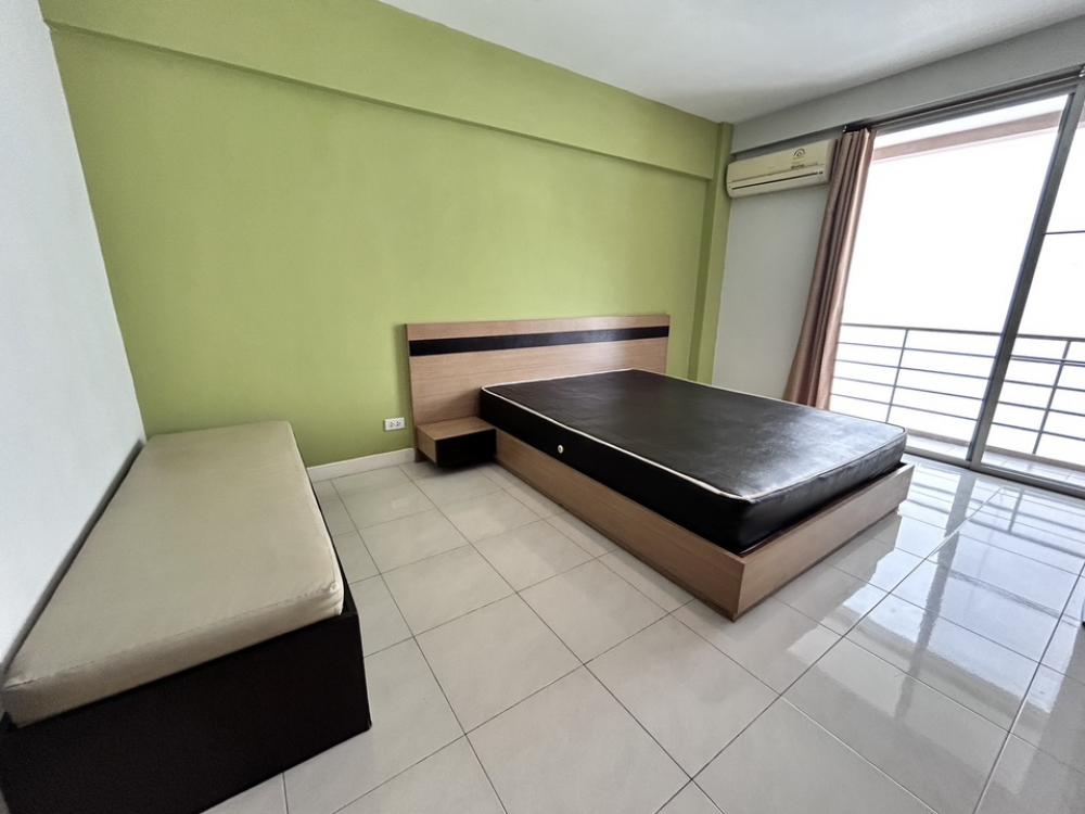 สัมผัสความลงตัวระหว่างชีวิตมีสไตล์และคอนโดมีดีไซน์ได้ที่ Red Oak's Villa – รูปที่ 3