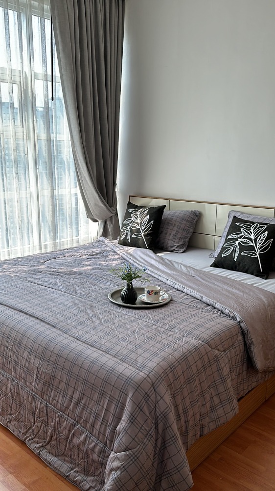 Luxury condo for rent, Baan Klang Krung, Siam-Pathumwan, near BTS Ratchathewi, 2 bedrooms, 2 bathrooms, 67 sq m. Luxury condo for rent, Baan Klang Krung, Siam-Pathumwan, near BTS Ratchathewi, 2 bedrooms, 2 bathrooms, 67 sq m.