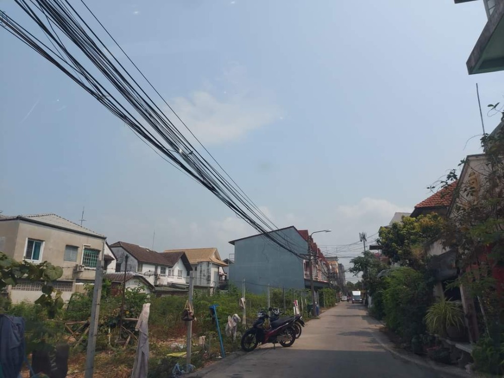 ที่ดินเปล่า 325 ตารางวา ลาดพร้าว 101 หน้ากว้าง 66 เมตร ถนนหน้าที่ดินกว้าง 5.5 เมตร ร – รูปที่ 3