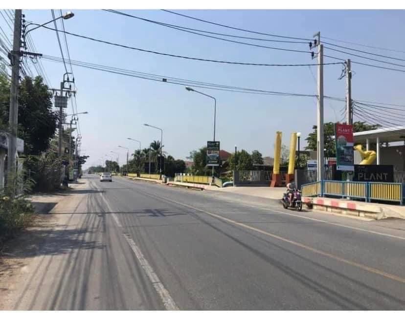ที่ดินสวยเยื้อง Central Westgate / ใกล้ Motorway ที่ดินสวยเยื้อง Central Westgate / ใกล้ Motorway