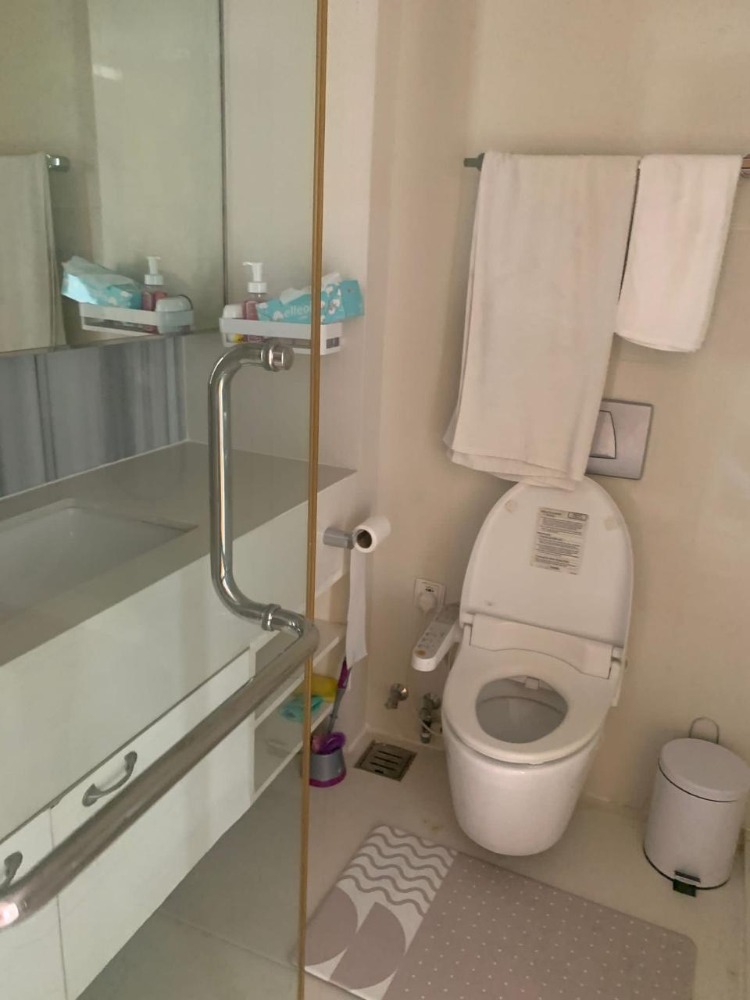 Condo for sale: Aqua Sukhumvit 49, high floor (S03-1674) Condo for sale: Aqua Sukhumvit 49, high floor (S03-1674)