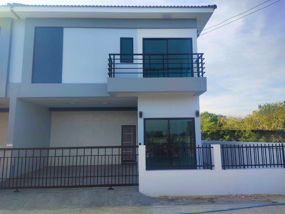 ขายบ้านแฝด หลังใหญ่ 160 ตร.ม. 3ห้องนอน 3ห้องน้ำ 1ห้องครัว จอดรถในบ้านได้ 2 คัน ใหม่ มือ 1, นครปฐม – รูปที่ 3