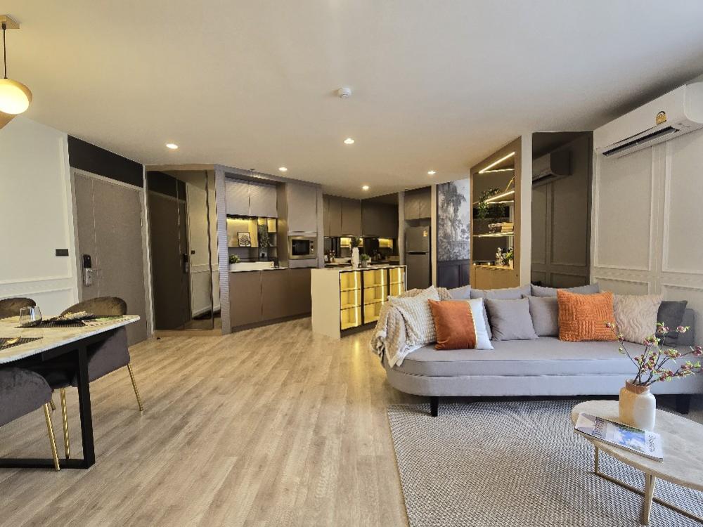 NEW  Penthouse ✨️  3 bedrooms 84 SQM I Decorated I HIgh floor Ready to Move in.