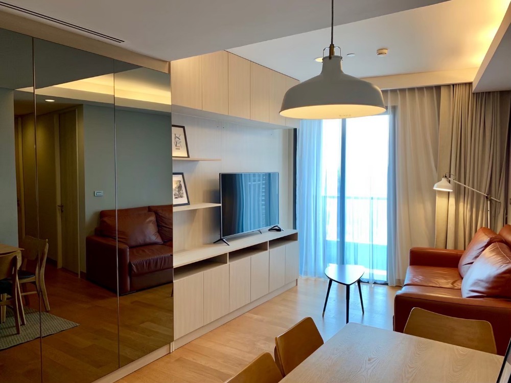 ● Modern Luxury ● ชั้น 20+ 55 ตร.ม. | 1 ห้องนอน ตกแต่งครบ |  ใกล้ BTS สถานีพร้อมพงษ์ 3 นาที, MRT ศูนย์การประชุมแห่งชาติสิริกิติ์ 3 นาที, เควิลเลจ 3 นาที, โรงพยาบาลเมดพาร์ค 7 นาที