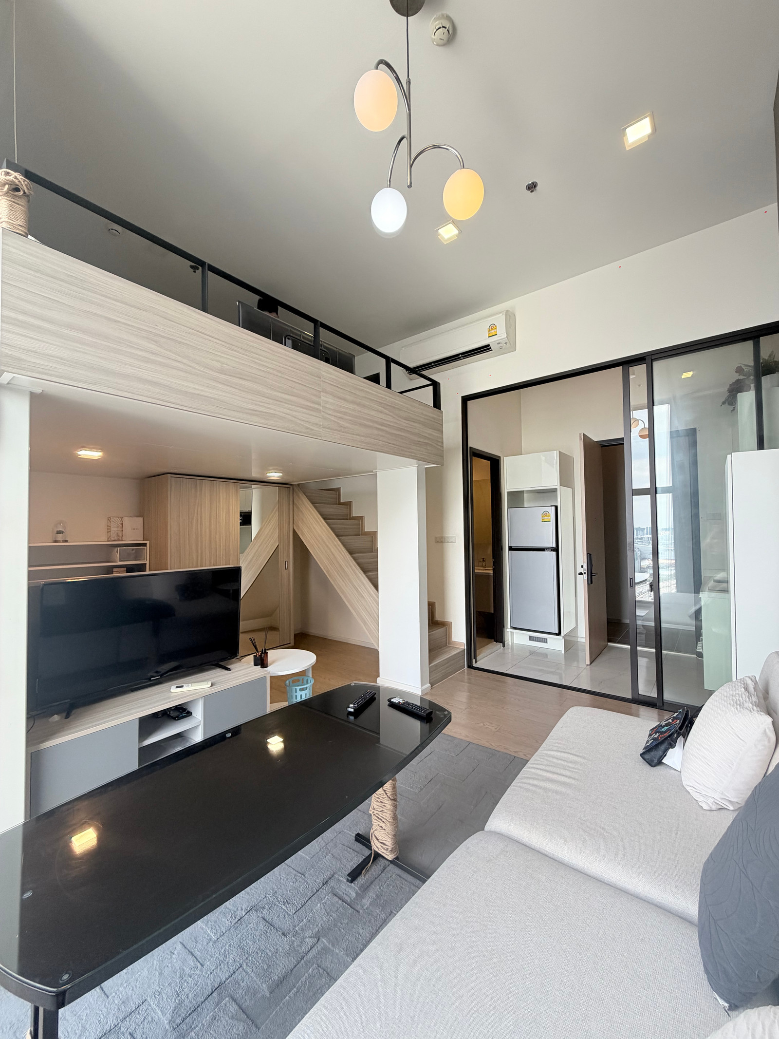 ❤️🏙️ คอนโด Duplex 2 ชั้น❤️📸Video room 🚝 MRT พระราม 9 ห้องสวย ชั้นสูง วิวดีมาก 🔰ใกล้ Central พระราม 9 , ฟอร์จูน จ๊อดแฟร์ แหล่ง CBD ☎️ Tel / line : 091 - 706 - 1999 / 093 - 897 - 9669 คุณกวา – รูปที่ 4