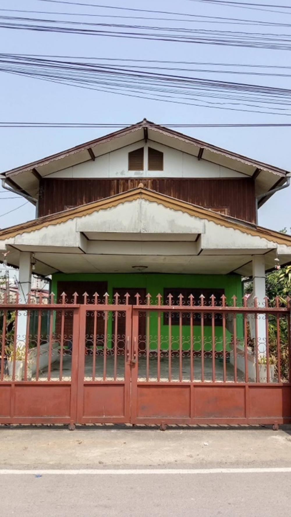 ขายบ้าน 2 ชั้น ต.ยางเนิ้ง อ.สารภี จ.เชียงใหม่ ขายบ้าน 2 ชั้น ต.ยางเนิ้ง อ.สารภี จ.เชียงใหม่