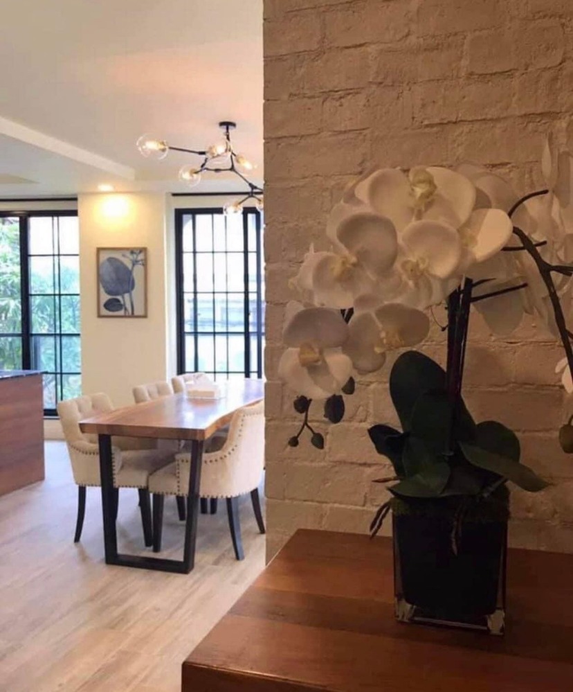 ● Low rise ● Floor 01++ 230.00 sqm | 3 Bedrooms 3 Bathrooms | Condo near Sukhumvit Hospital 4 mins, Gateway Ekamai 4 mins, BTS Ekamai 5 mins ● Low rise ● Floor 01++ 230.00 sqm | 3 Bedrooms 3 Bathrooms | Condo near Sukhumvit Hospital 4 mins, Gateway Ekamai 4 mins, BTS Ekamai 5 mins
