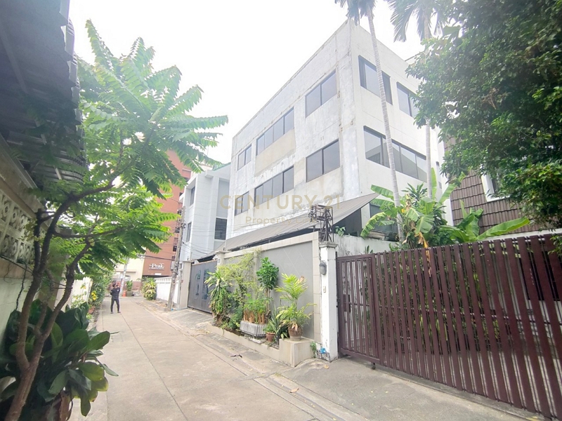 ขายด่วนบ้านเดี่ยวโซนห้วยขวาง ซอยประชาราษฎ์บำเพ็ญ พร้อมทำออฟฟิศ+ประกอบธุรกิจ