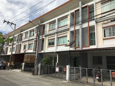 3 -story townhome, Grand Diti Suvarnabhumi Project, Lat Krabang District, Bangkok, 18.1 sq. Wah.