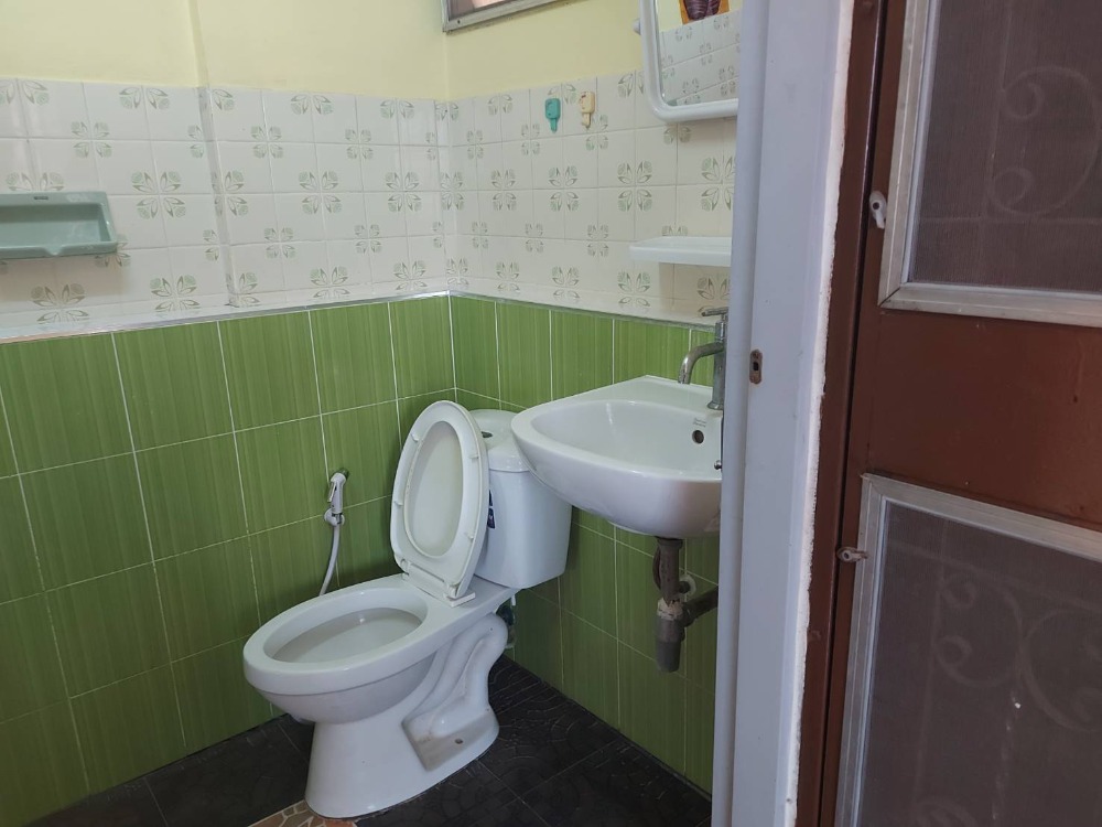 ให้เช่าทาวน์เฮ้าส์ 2 ชั้น ซ.ลาดพร้าว 21 ติดรถไฟฟ้าสายสีเหลือง – รูปที่ 3