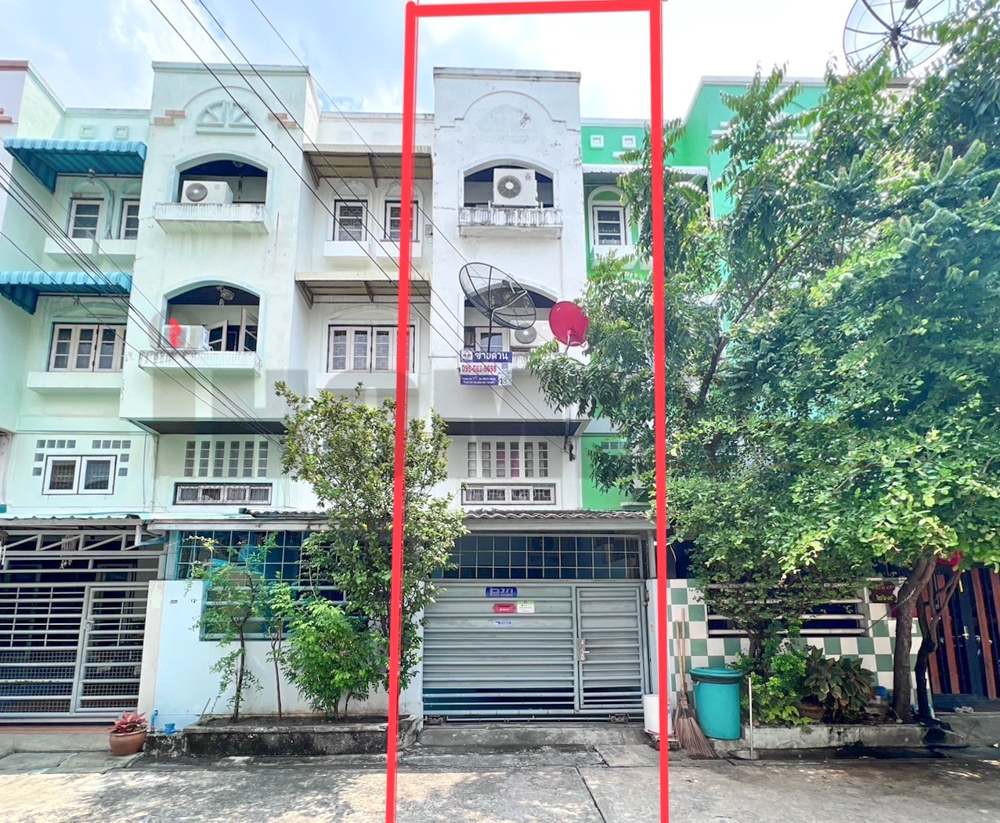 Townhome 3 levels (5 levels) Soi Wat Daowaduengsaram. Somdet Phra Pinklao 2