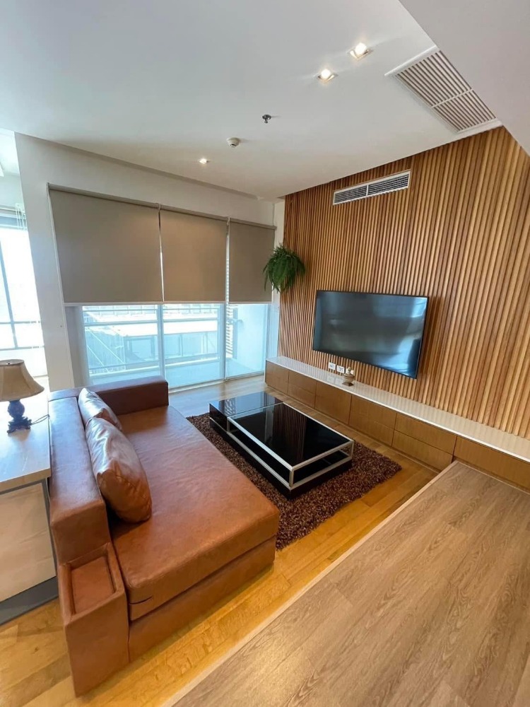 The Madison: The Madison (Floor 2X): 3 bedrooms / near BTS Phrom Phong / Fully Furnished. The Madison: The Madison (Floor 2X): 3 bedrooms / near BTS Phrom Phong / Fully Furnished.