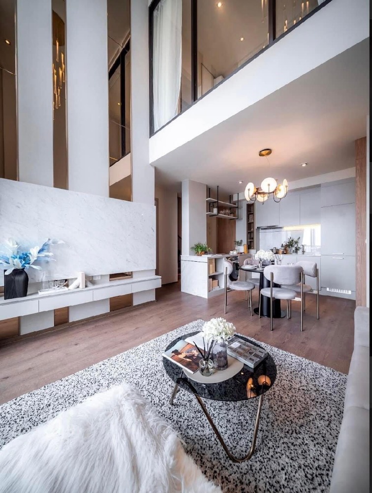 ● Prime Location ● 40++ floor | 3 bedrooms 88.00 sq.m. | Condo Near BTS Thonglor station 20 m, Sainampueng Schoo 200 m, Emporium 650 m ● Prime Location ● 40++ floor | 3 bedrooms 88.00 sq.m. | Condo Near BTS Thonglor station 20 m, Sainampueng Schoo 200 m, Emporium 650 m