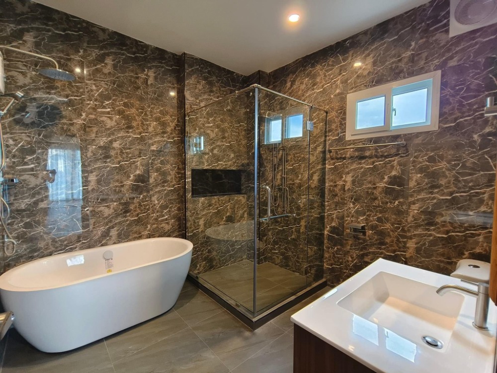 ● Prime Location ● บ้านเดี่ยว 3 ชั้น 50.00 ตร.ว. 330.00 ตร.ม. | 4 ห้องนอน 3 ที่จอดรถ | ใกล้ โรงพยาบาลสุขุมวิท 4 นาที, เกทเวย์ เอกมัย 4 นาที, BTS เอกมัย 4 นาที – รูปที่ 4
