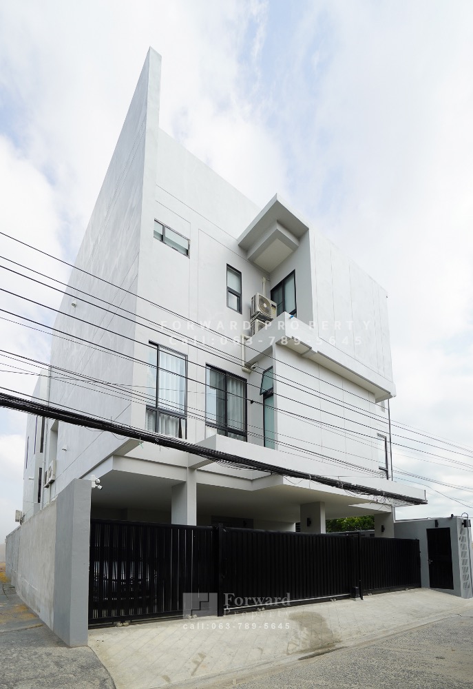 3-story detached house for sale, Udomsuk-Bangna-Srinakarin. Newly built house, 750 sq m, 49 million baht.