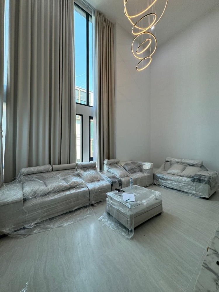 Luxurious townhome for rent Baan Klang Muang Classe Sukhumvit 77 – รูปที่ 4
