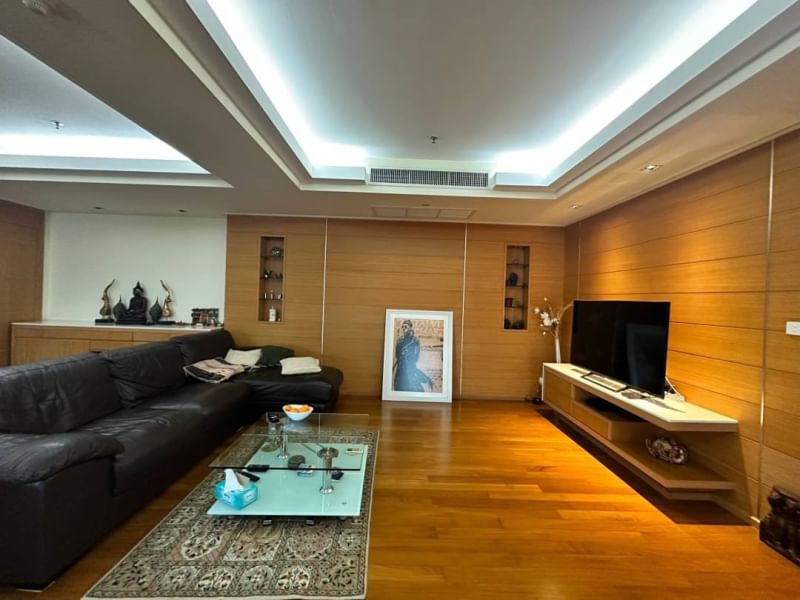 Exclusive Low-Rise Living, Just Minutes from BTS Thong Lo”