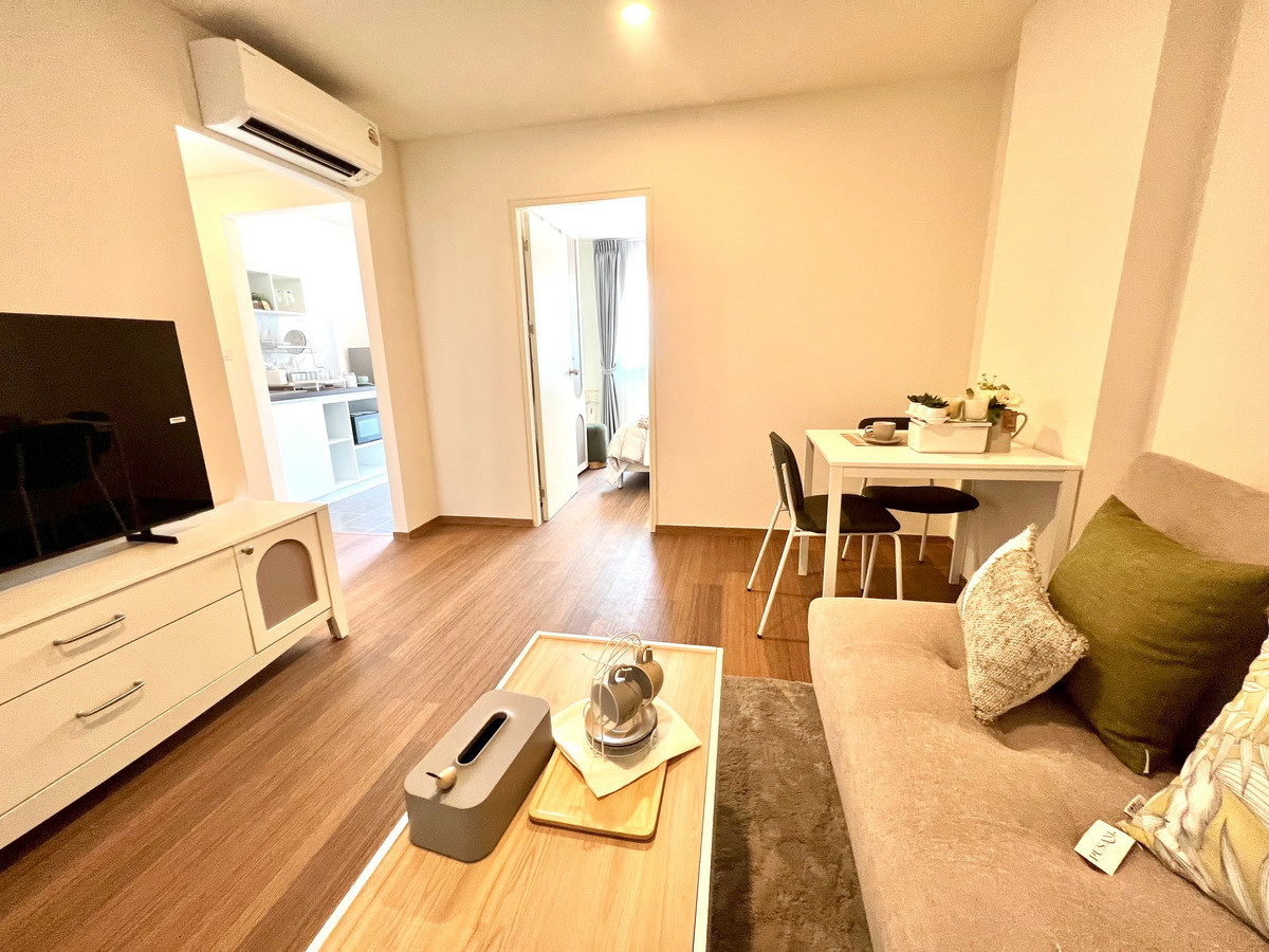 Condo for sale Lumpini Condotown Ekachai 48 Lumpini Condotown Ekachai 48 near BTS Wutthakat, special price, large room, separate kitchen, 1 bedroom, size 34 sq m. Central area, beautiful and complete, convenient travel to Ekachai, Bang Bon, Central Rama 2